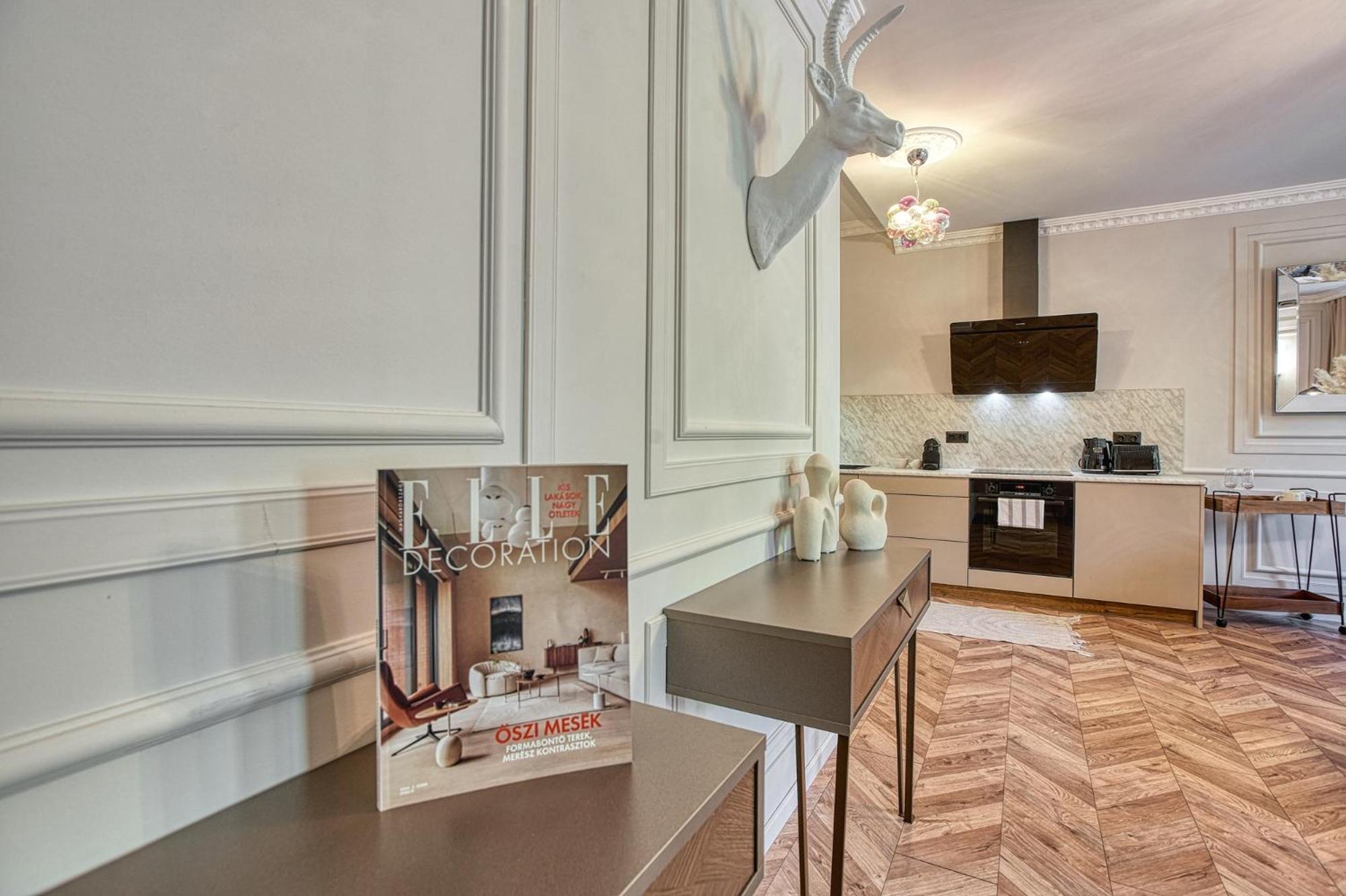 The Doors Luxury Apartment Mosonmagyarovar Exterior photo